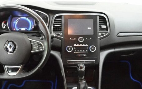 Renault Megane IV, 2018 год, 1 400 000 рублей, 10 фотография