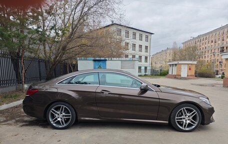 Mercedes-Benz E-Класс, 2014 год, 2 500 000 рублей, 4 фотография