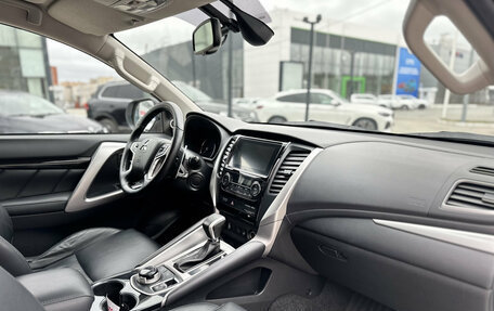 Mitsubishi Pajero Sport III рестайлинг, 2019 год, 3 450 000 рублей, 13 фотография