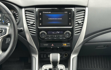 Mitsubishi Pajero Sport III рестайлинг, 2019 год, 3 450 000 рублей, 18 фотография