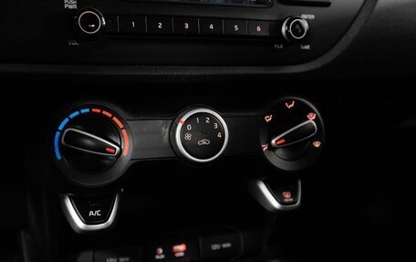 KIA Rio IV, 2017 год, 1 400 000 рублей, 14 фотография