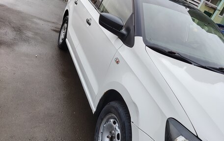 Volkswagen Polo VI (EU Market), 2013 год, 400 000 рублей, 3 фотография