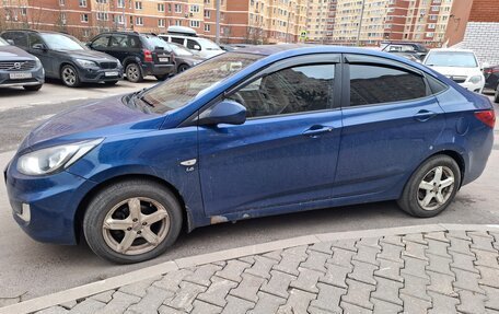 Hyundai Solaris II рестайлинг, 2012 год, 670 000 рублей, 4 фотография