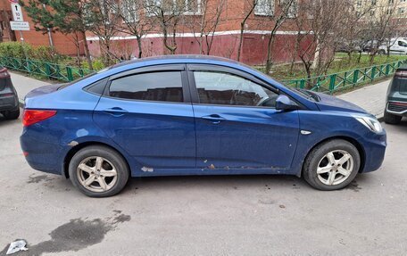 Hyundai Solaris II рестайлинг, 2012 год, 670 000 рублей, 5 фотография