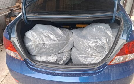 Hyundai Solaris II рестайлинг, 2012 год, 670 000 рублей, 16 фотография