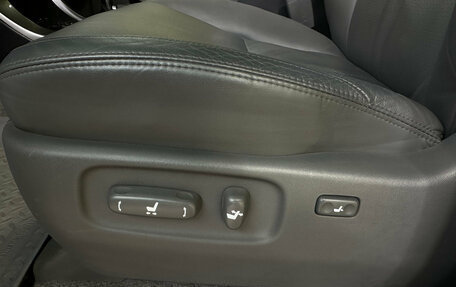 Toyota Land Cruiser Prado 120 рестайлинг, 2008 год, 2 499 000 рублей, 11 фотография