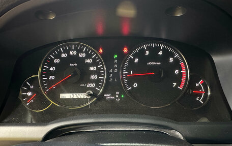 Toyota Land Cruiser Prado 120 рестайлинг, 2008 год, 2 499 000 рублей, 13 фотография