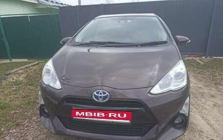 Toyota Aqua I, 2017 год, 1 050 000 рублей, 2 фотография