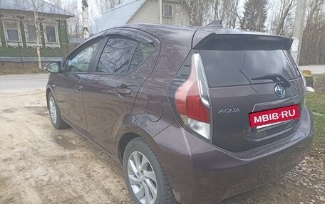 Toyota Aqua I, 2017 год, 1 050 000 рублей, 4 фотография
