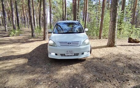Toyota Ipsum II, 2001 год, 850 000 рублей, 7 фотография