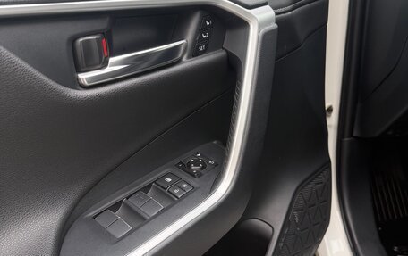 Toyota RAV4, 2021 год, 3 500 000 рублей, 7 фотография