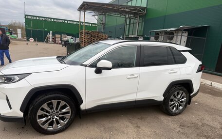 Toyota RAV4, 2021 год, 3 500 000 рублей, 3 фотография