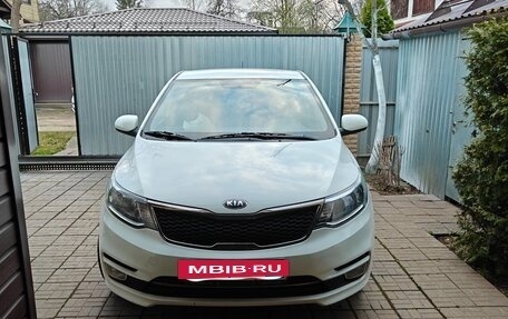KIA Rio III рестайлинг, 2017 год, 1 000 070 рублей, 2 фотография