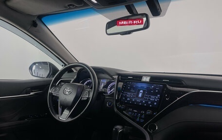 Toyota Camry, 2019 год, 2 890 000 рублей, 16 фотография