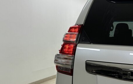 Toyota Land Cruiser Prado 150 рестайлинг 2, 2016 год, 4 197 000 рублей, 10 фотография