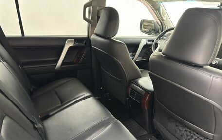 Toyota Land Cruiser Prado 150 рестайлинг 2, 2016 год, 4 197 000 рублей, 13 фотография