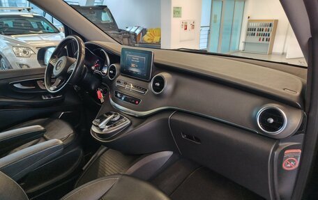 Mercedes-Benz V-Класс, 2016 год, 4 000 000 рублей, 7 фотография