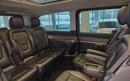 Mercedes-Benz V-Класс, 2016 год, 4 000 000 рублей, 9 фотография