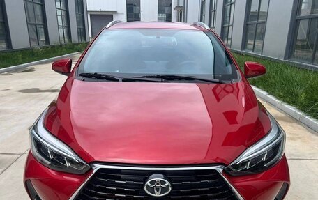 Toyota Yaris XP150 рестайлинг, 2022 год, 1 450 000 рублей, 1 фотография