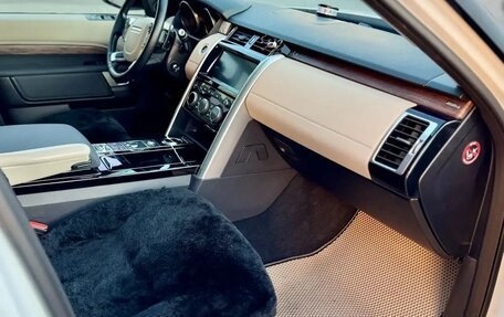 Land Rover Discovery IV, 2017 год, 3 700 000 рублей, 7 фотография