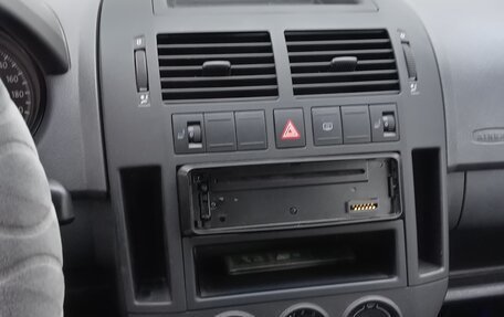 Volkswagen Polo IV рестайлинг, 2007 год, 850 000 рублей, 5 фотография