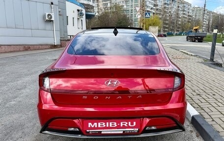 Hyundai Sonata VIII, 2019 год, 2 950 000 рублей, 2 фотография