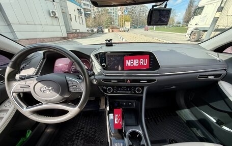 Hyundai Sonata VIII, 2019 год, 2 950 000 рублей, 10 фотография