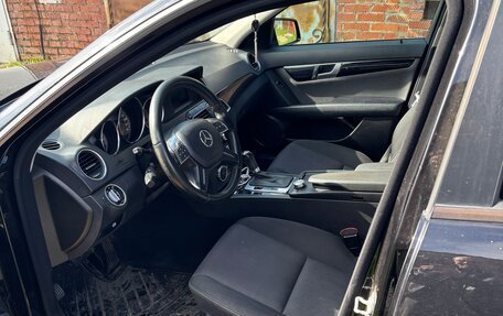 Mercedes-Benz C-Класс, 2011 год, 1 300 000 рублей, 7 фотография