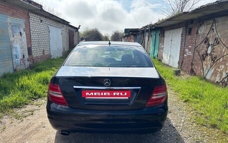 Mercedes-Benz C-Класс, 2011 год, 1 300 000 рублей, 4 фотография