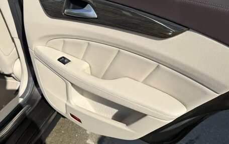 Mercedes-Benz CLS, 2015 год, 3 000 000 рублей, 10 фотография