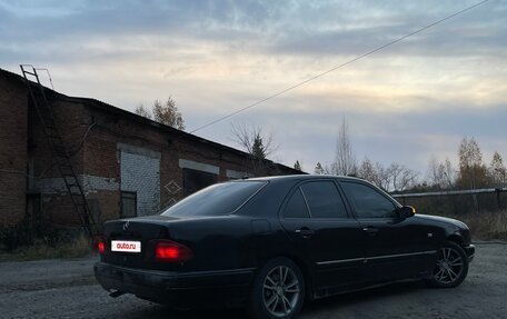 Mercedes-Benz E-Класс, 1997 год, 310 000 рублей, 2 фотография