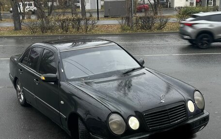 Mercedes-Benz E-Класс, 1997 год, 310 000 рублей, 3 фотография