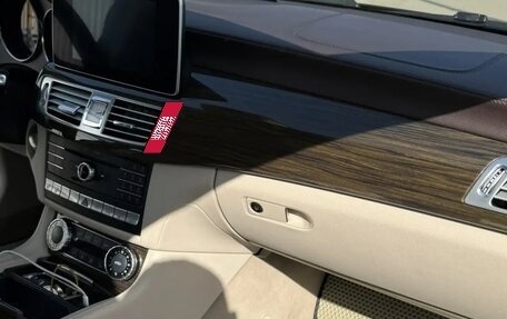 Mercedes-Benz CLS, 2015 год, 3 000 000 рублей, 15 фотография