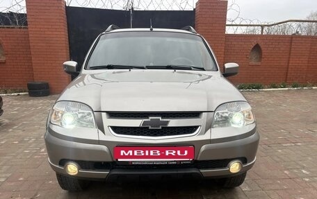 Chevrolet Niva I рестайлинг, 2015 год, 657 000 рублей, 2 фотография