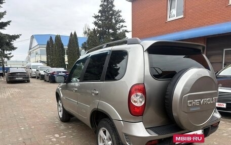 Chevrolet Niva I рестайлинг, 2015 год, 657 000 рублей, 5 фотография