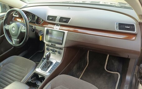 Volkswagen Passat B7, 2012 год, 999 000 рублей, 10 фотография