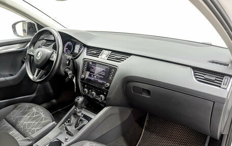 Skoda Octavia, 2019 год, 2 165 000 рублей, 11 фотография