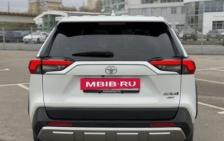 Toyota RAV4, 2022 год, 3 890 000 рублей, 5 фотография