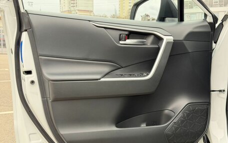 Toyota RAV4, 2022 год, 3 890 000 рублей, 13 фотография