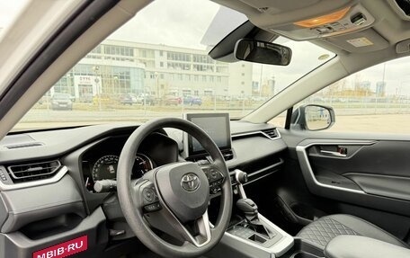 Toyota RAV4, 2022 год, 3 890 000 рублей, 17 фотография