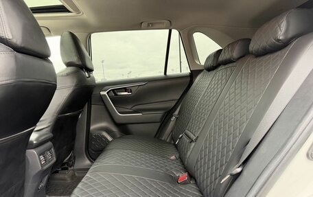 Toyota RAV4, 2022 год, 3 890 000 рублей, 30 фотография