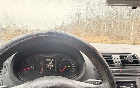 Volkswagen Polo VI (EU Market), 2018 год, 670 000 рублей, 3 фотография