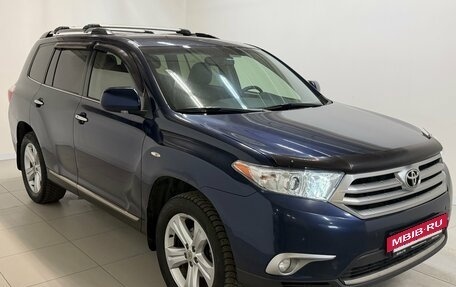 Toyota Highlander III, 2012 год, 1 470 000 рублей, 2 фотография