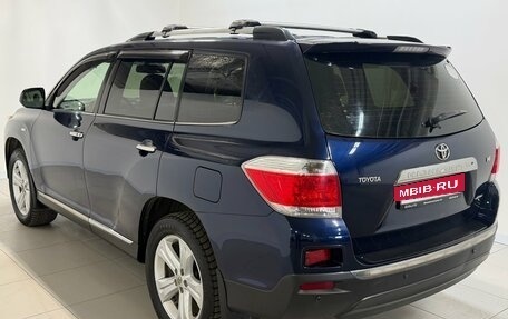 Toyota Highlander III, 2012 год, 1 470 000 рублей, 5 фотография