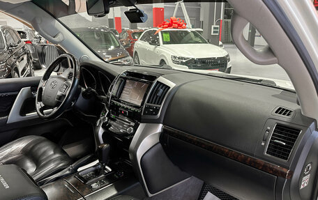 Toyota Land Cruiser 200, 2012 год, 4 177 000 рублей, 19 фотография