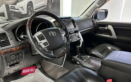 Toyota Land Cruiser 200, 2012 год, 4 177 000 рублей, 10 фотография