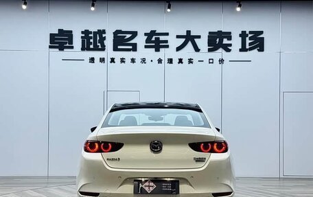 Mazda 3, 2022 год, 1 740 000 рублей, 14 фотография