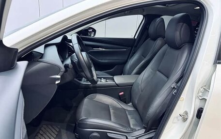 Mazda 3, 2022 год, 1 740 000 рублей, 22 фотография