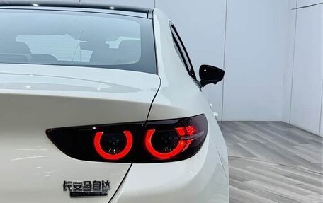 Mazda 3, 2022 год, 1 740 000 рублей, 18 фотография