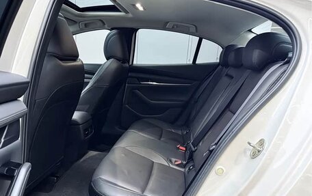 Mazda 3, 2022 год, 1 740 000 рублей, 23 фотография